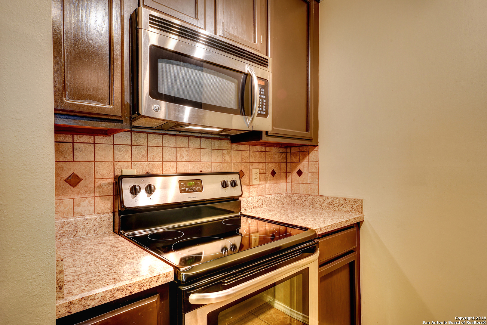 4803 Hamilton Wolfe Rd 916