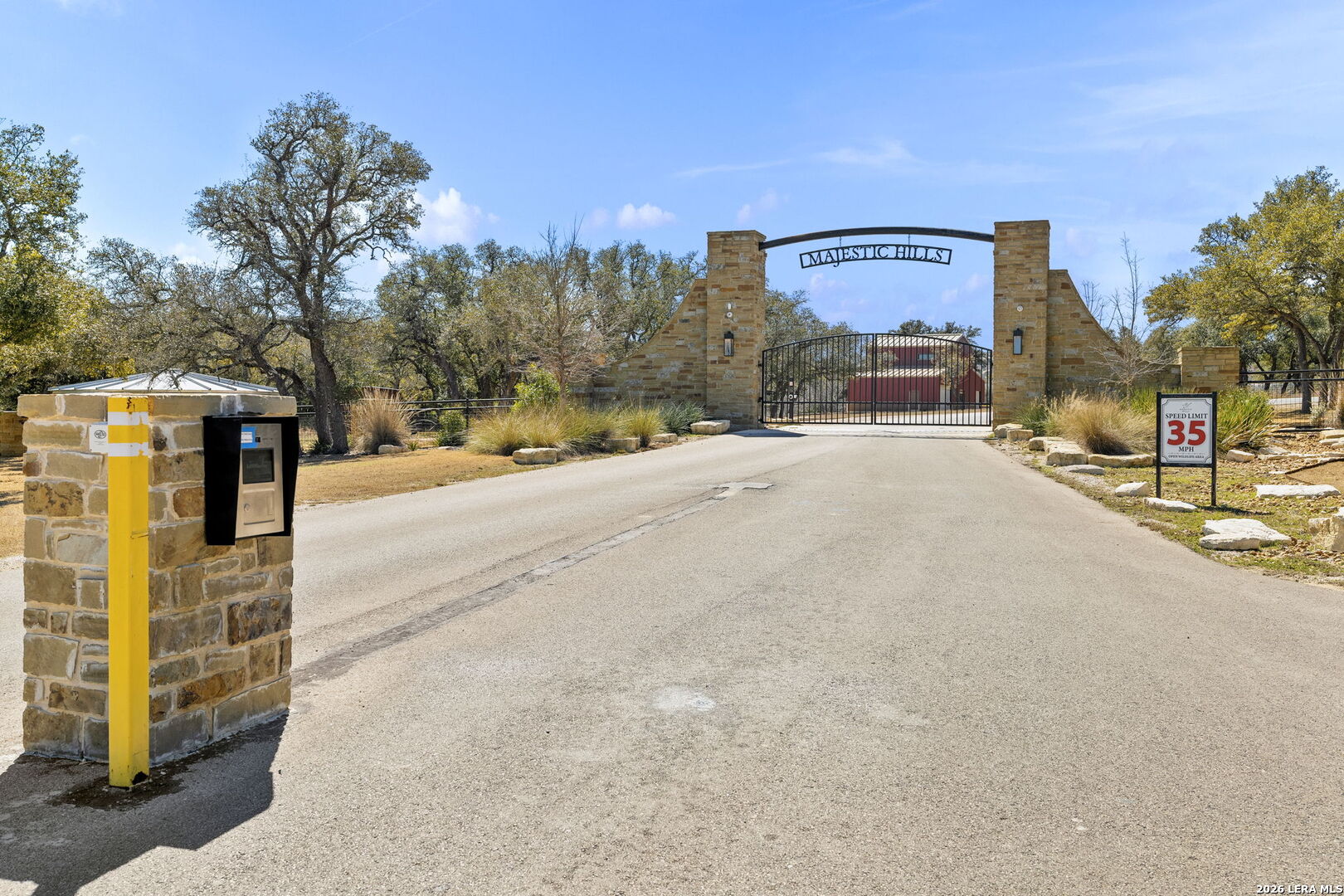 1496 Majestic Hills