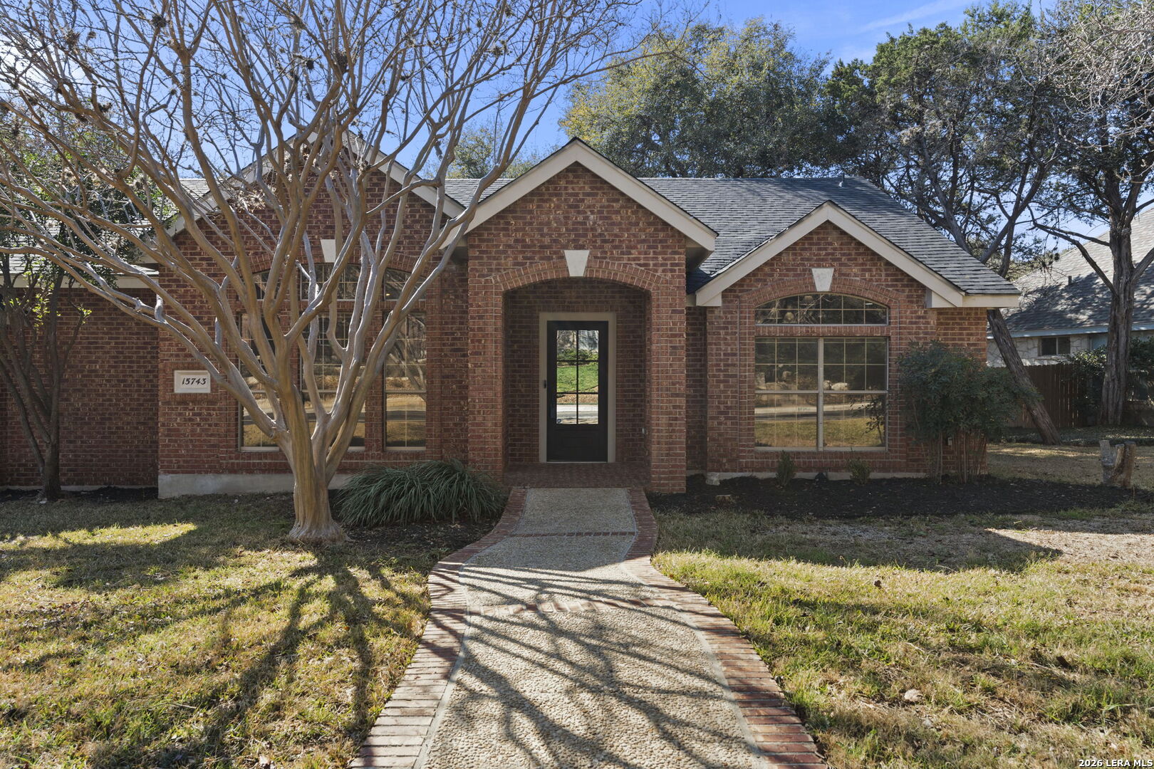 15743 Dawn Crest