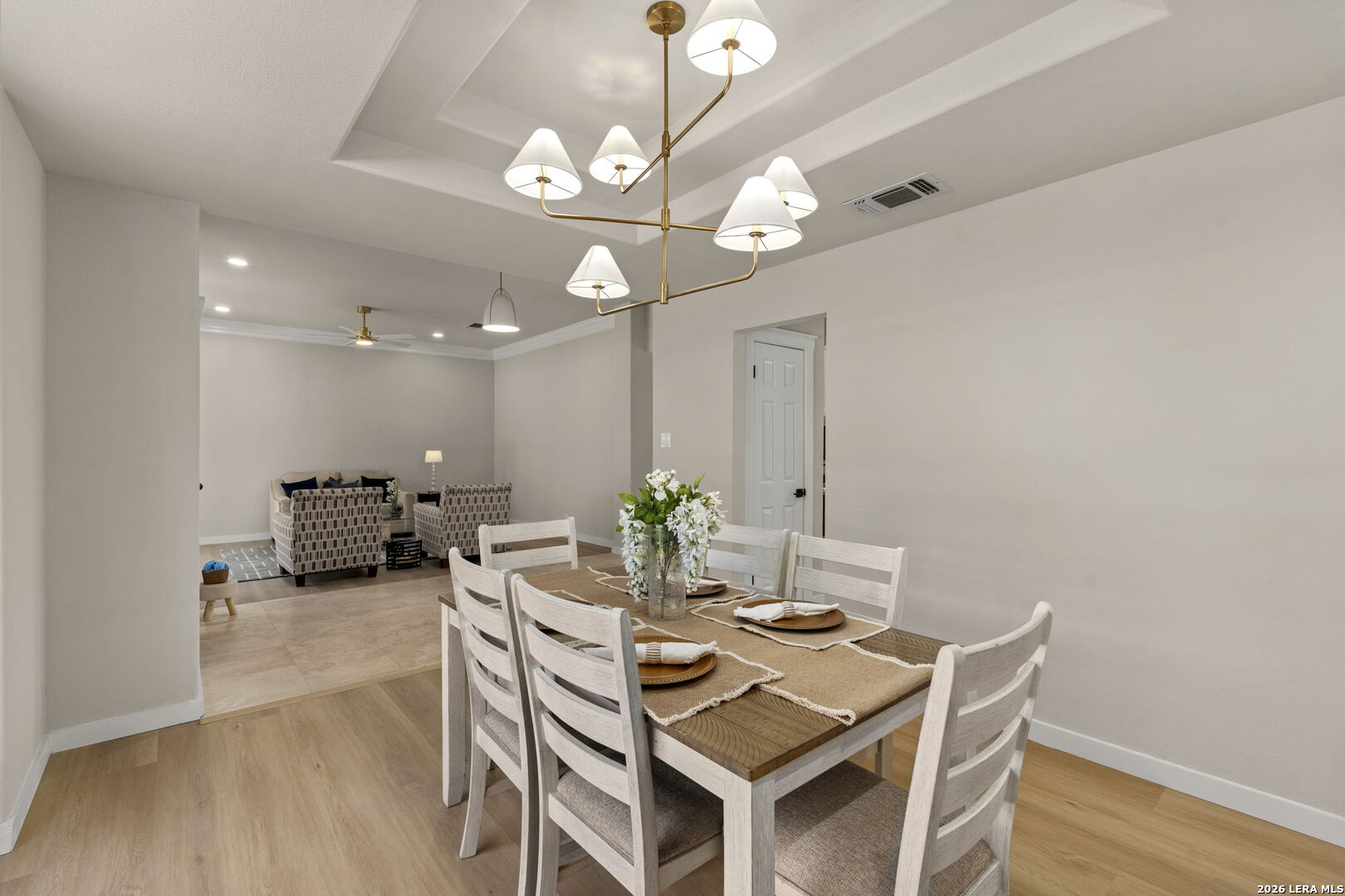 15743 Dawn Crest