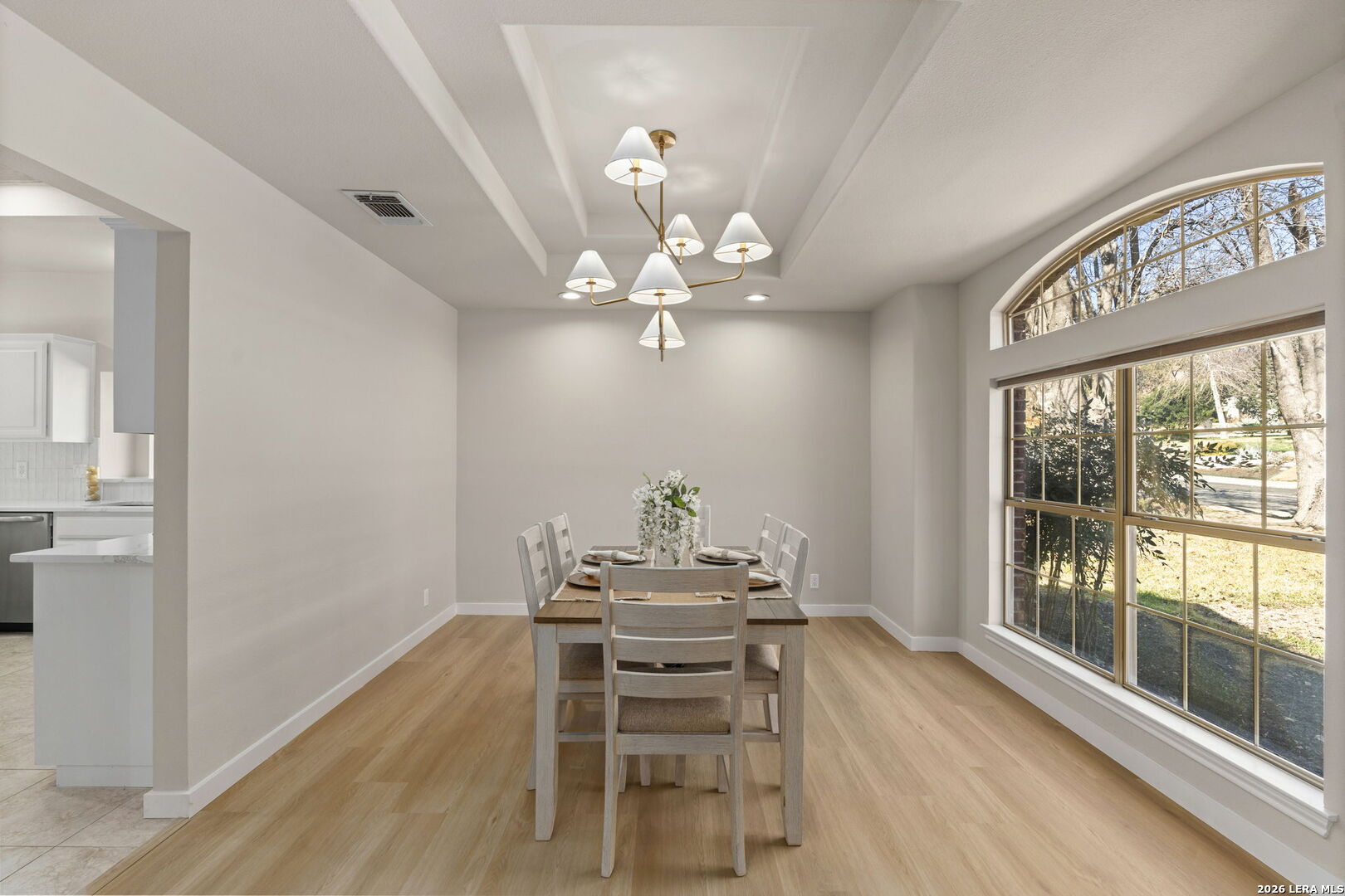 15743 Dawn Crest