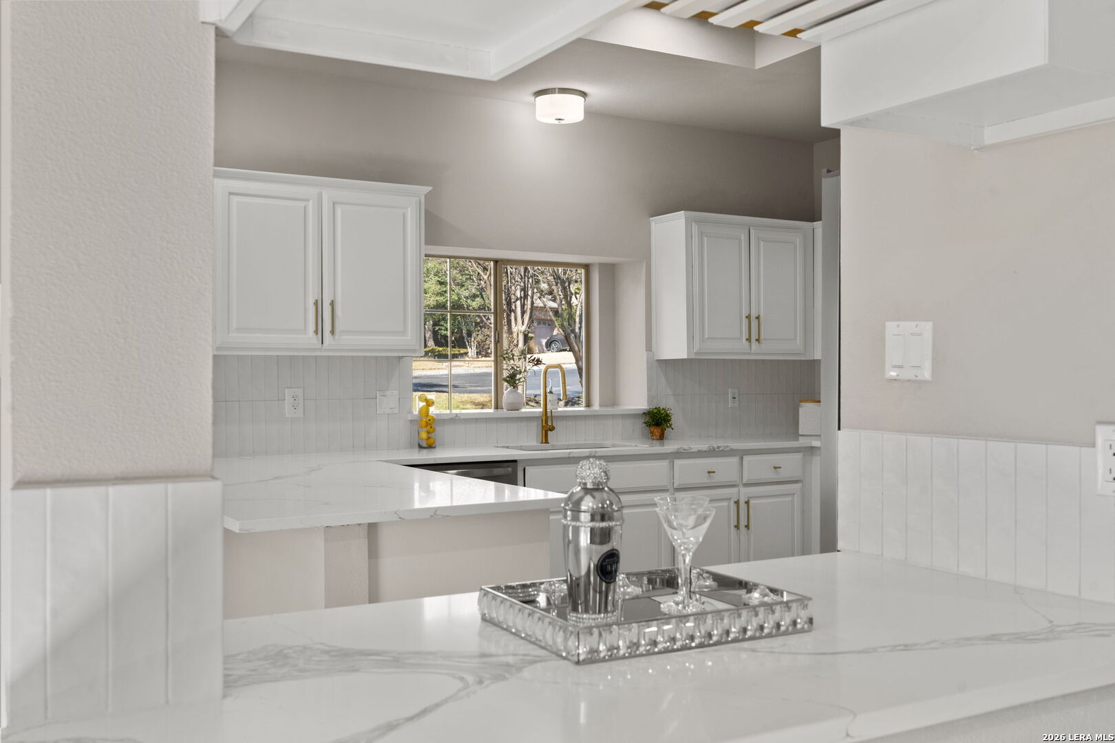 15743 Dawn Crest