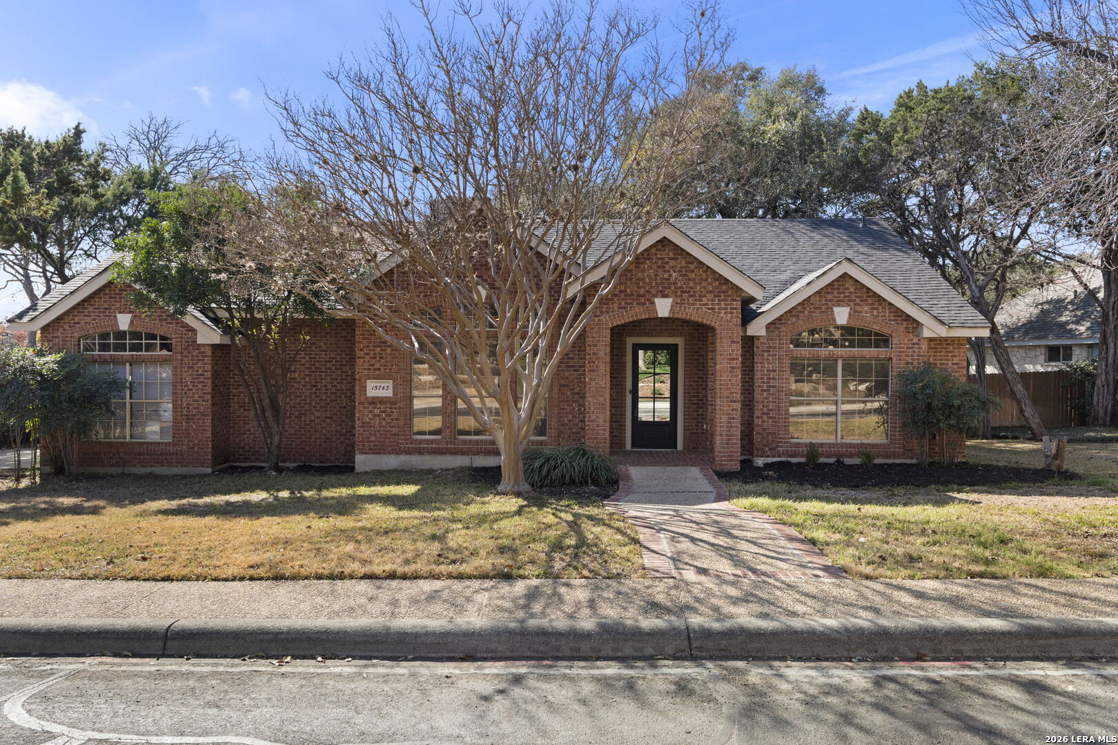 15743 Dawn Crest