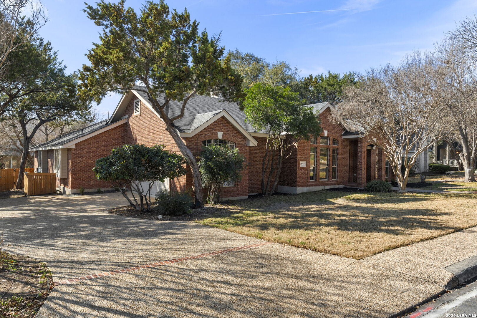 15743 Dawn Crest
