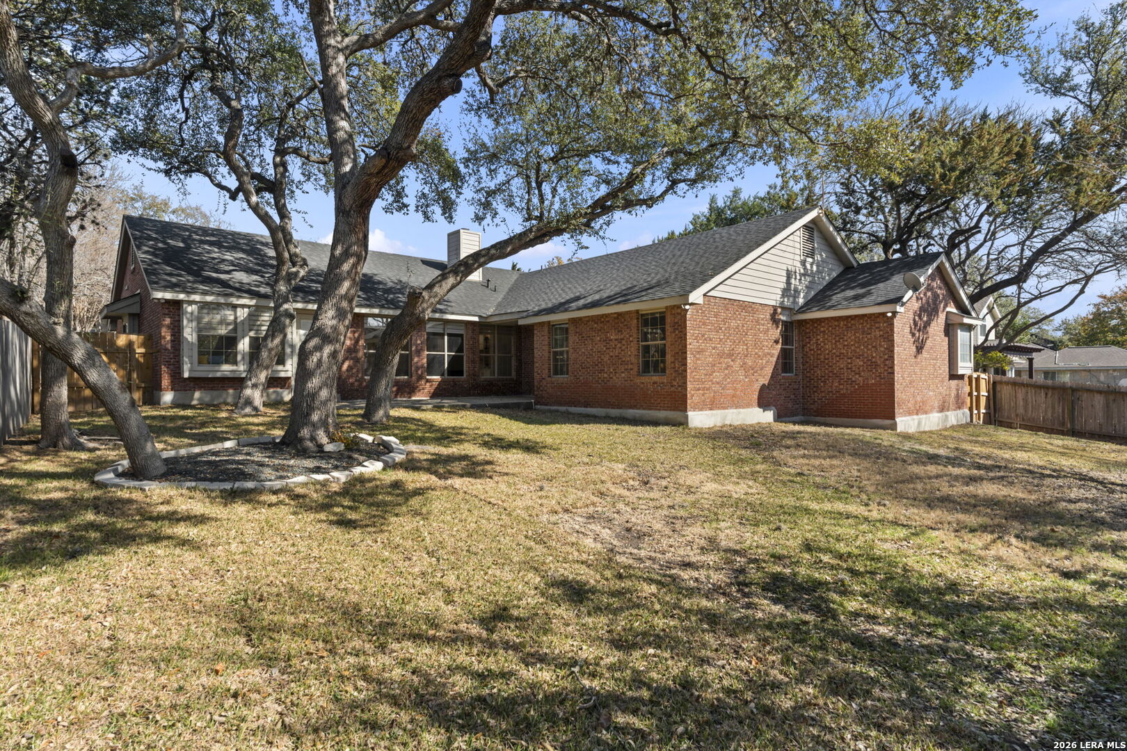 15743 Dawn Crest