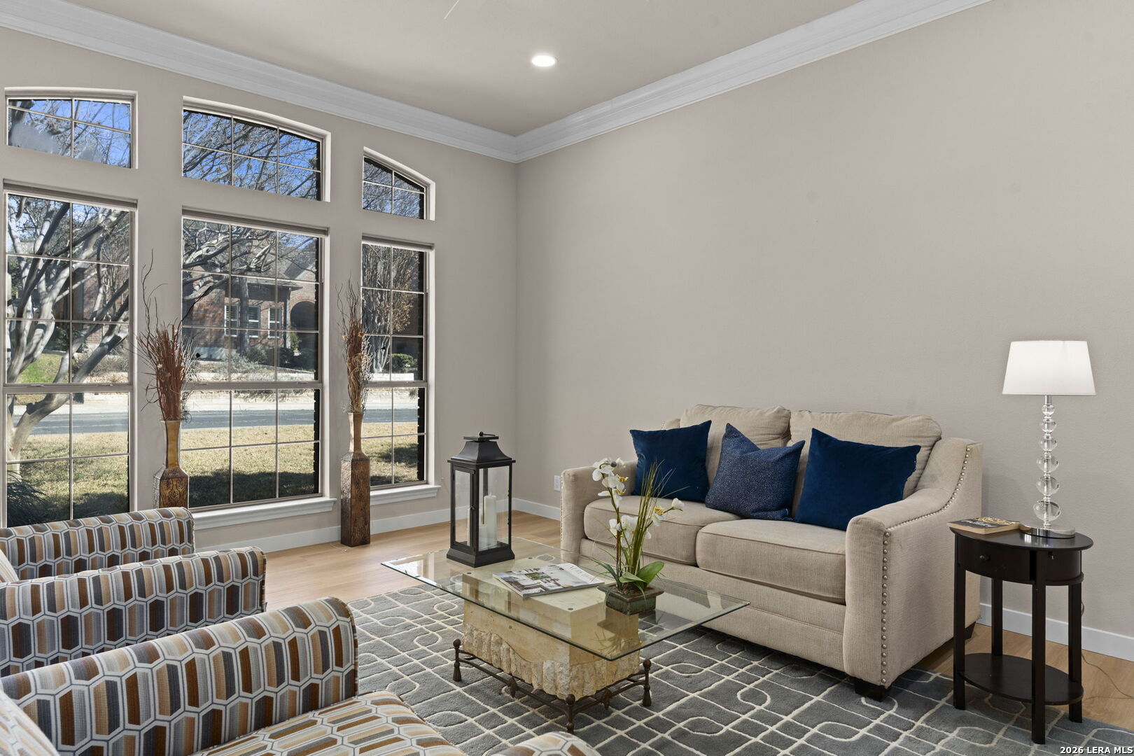 15743 Dawn Crest