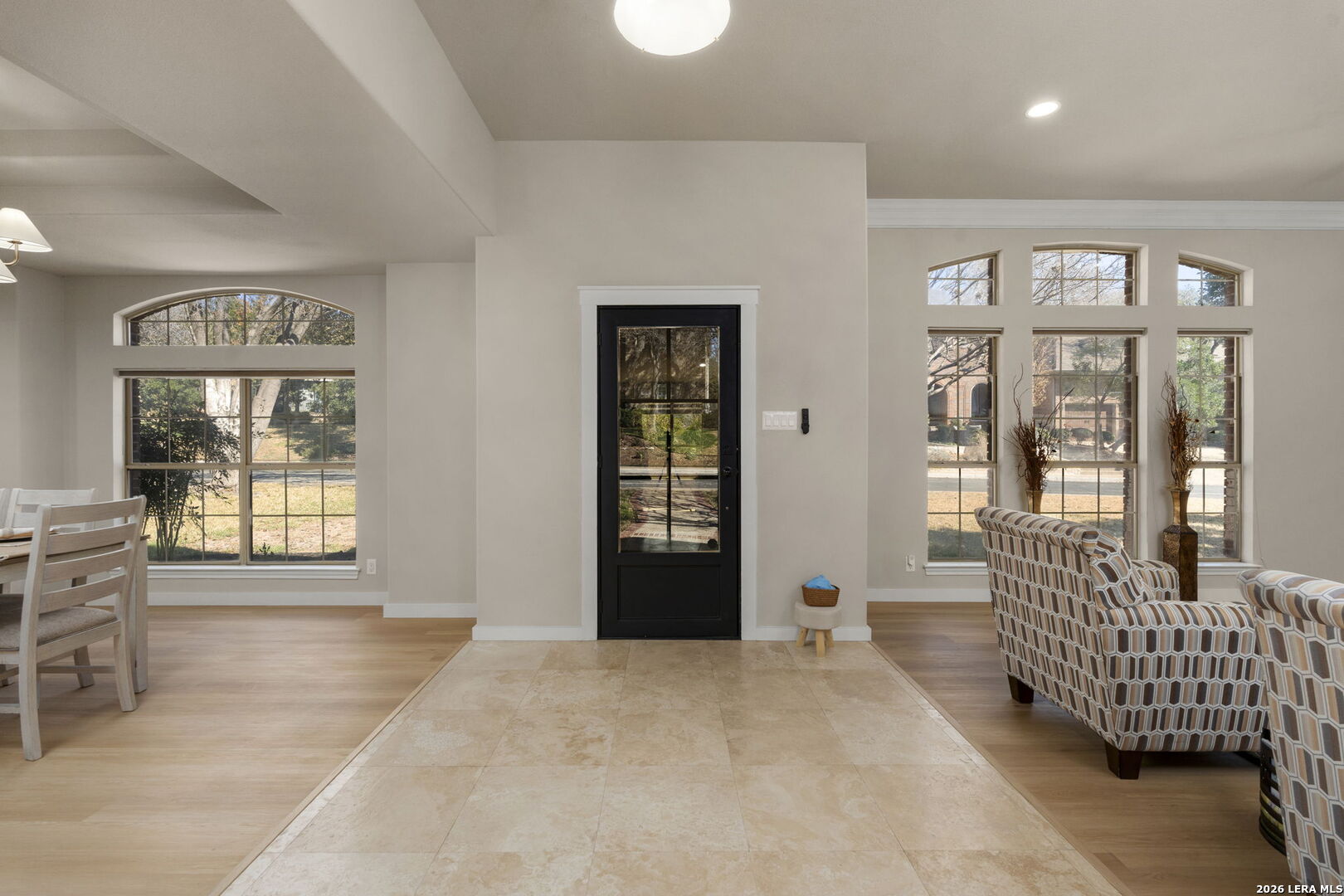 15743 Dawn Crest