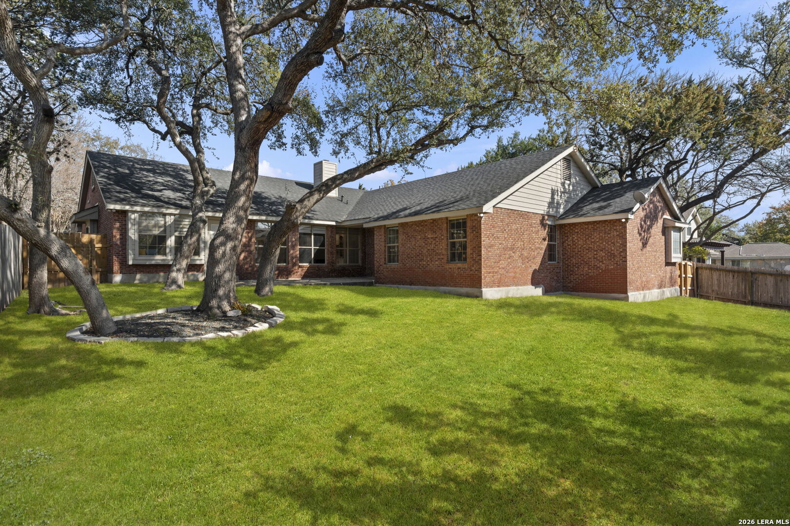 15743 Dawn Crest