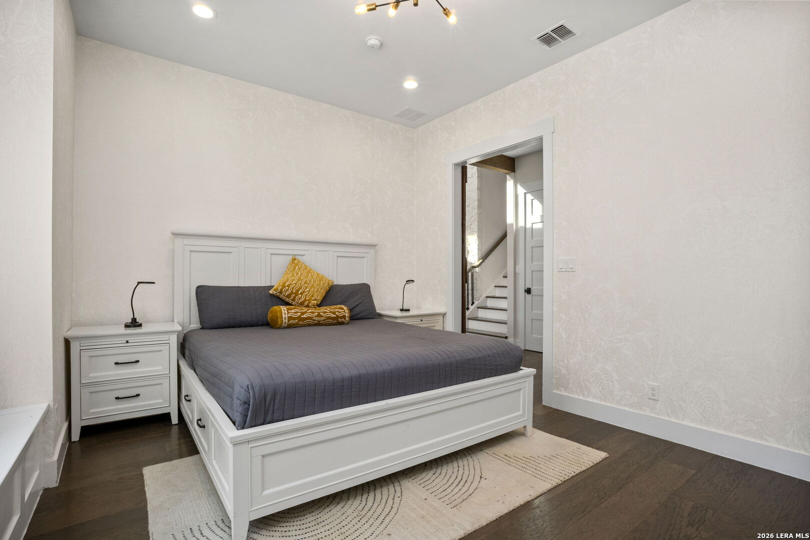 104 Balcones Bend