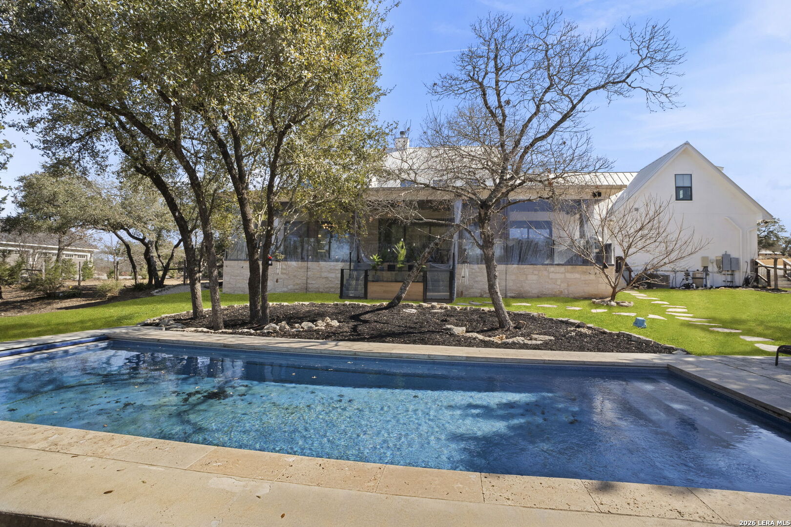 104 Balcones Bend