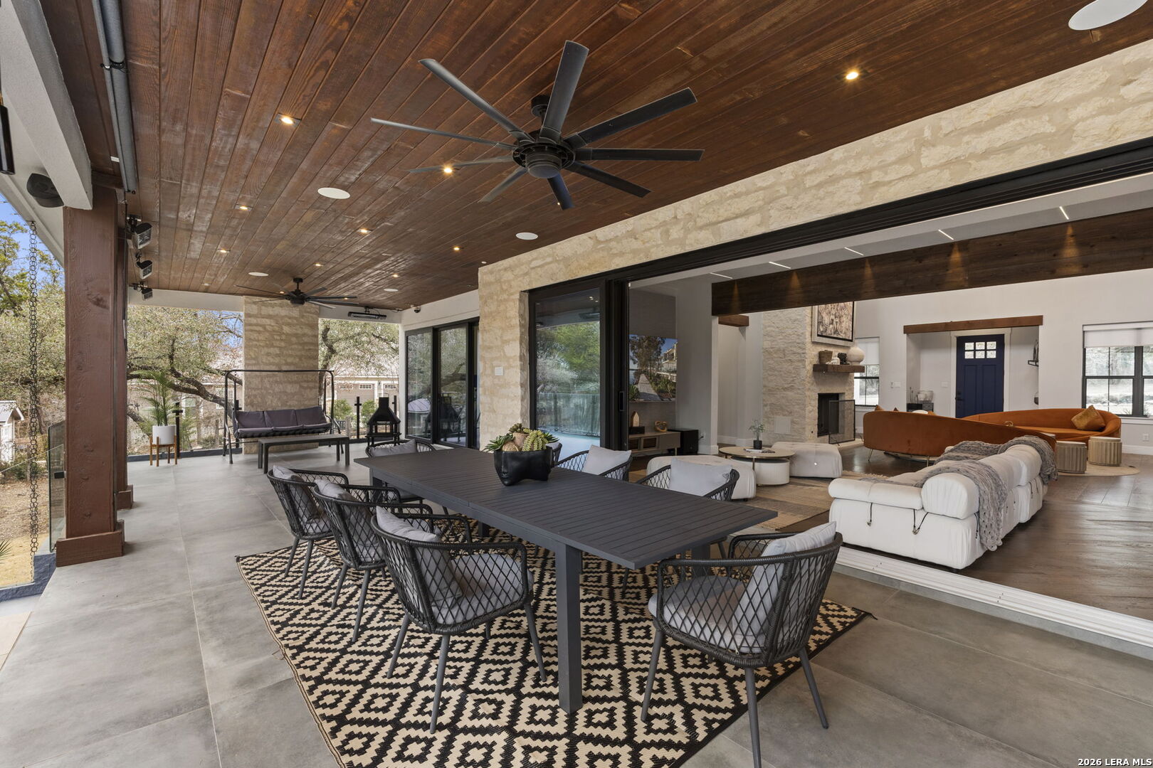 104 Balcones Bend
