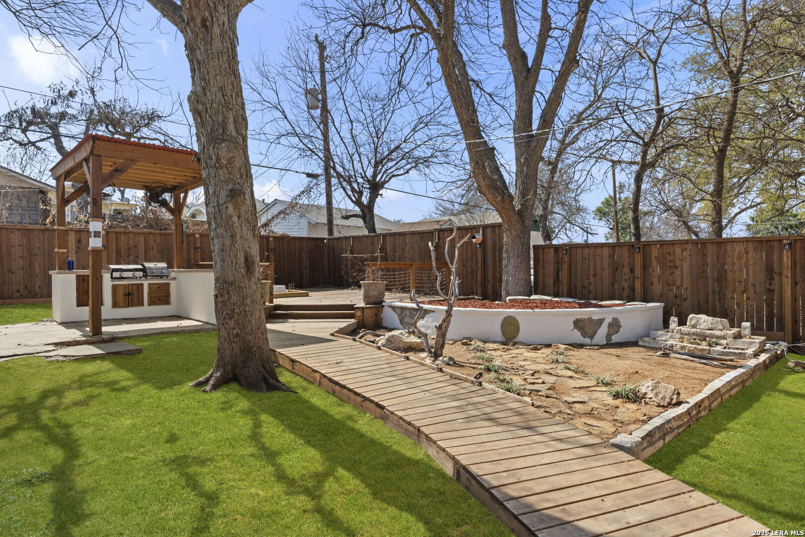 1526 Schley