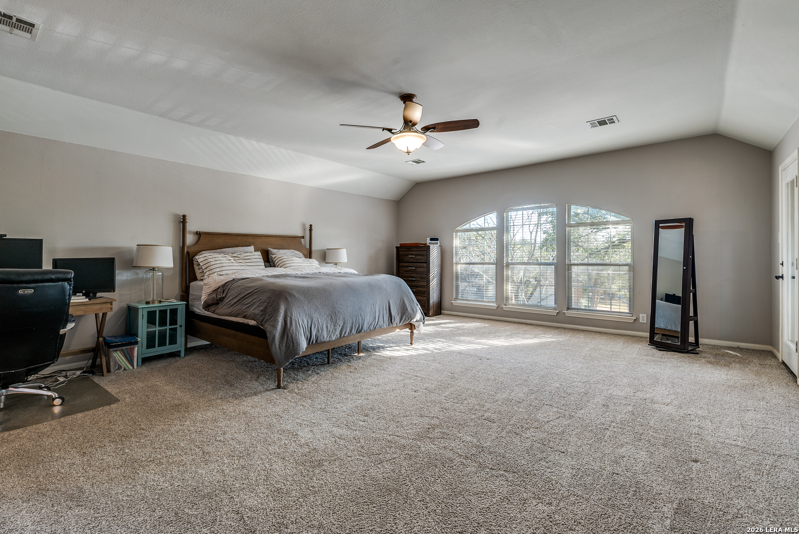 5 Summer Bluff