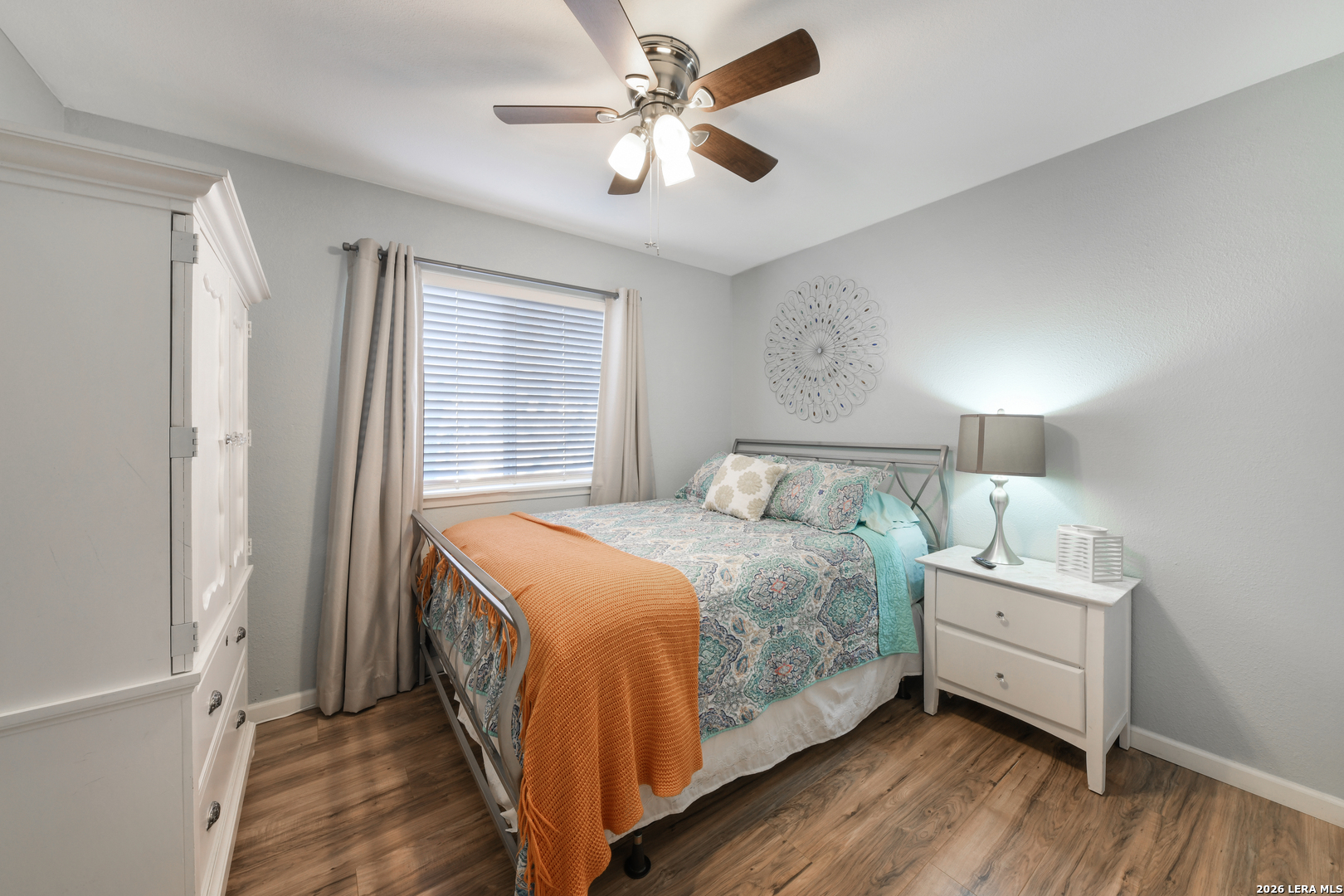 5607 Clearwood