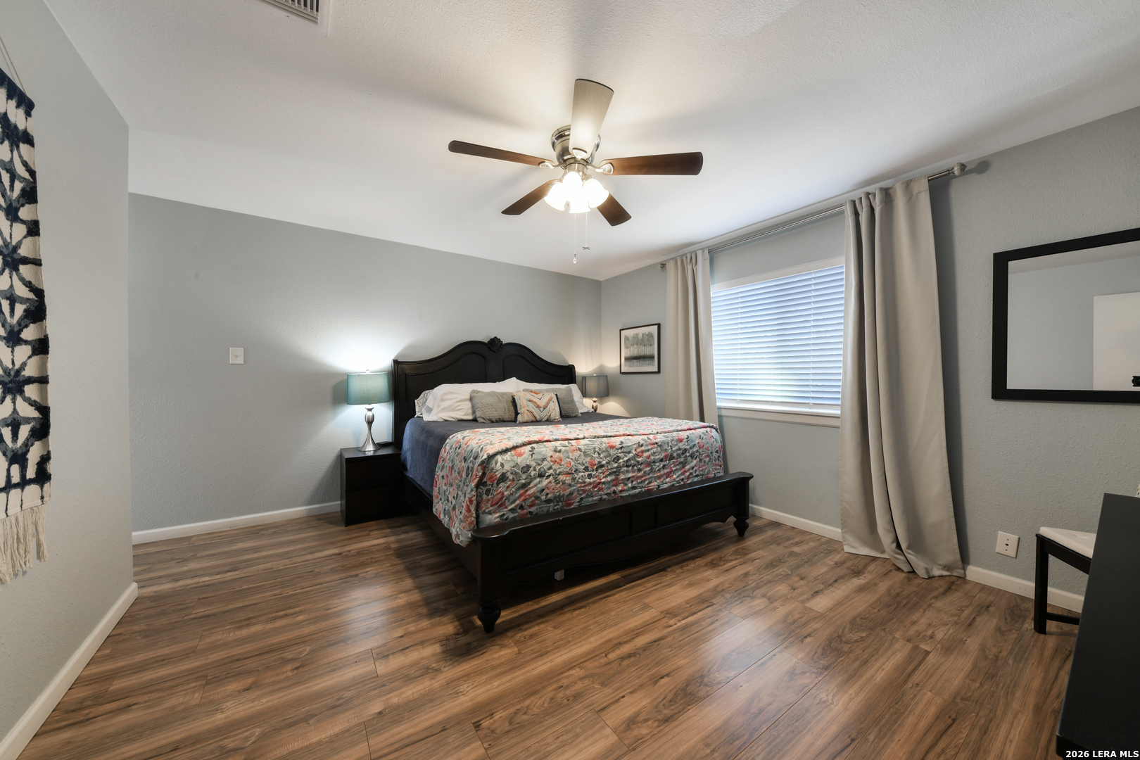 5607 Clearwood
