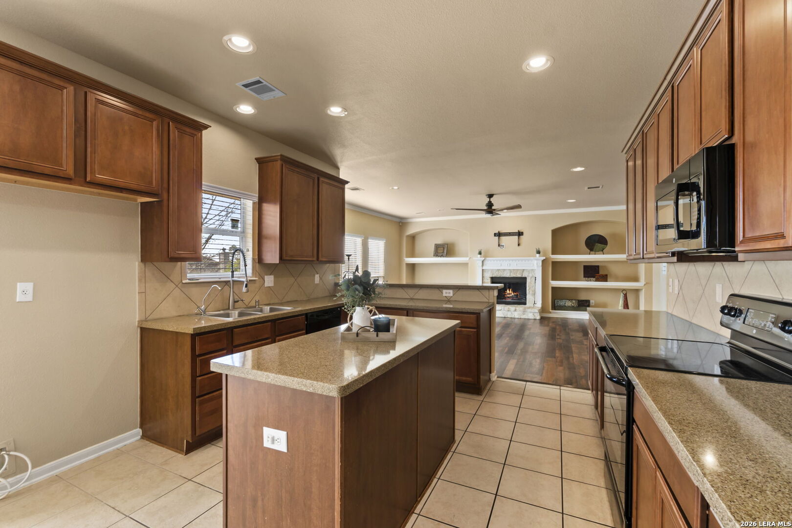 3322 Roan Valley