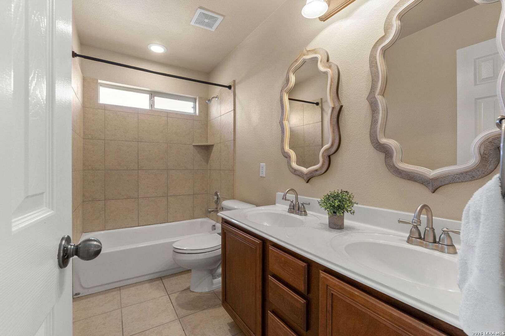 3322 Roan Valley