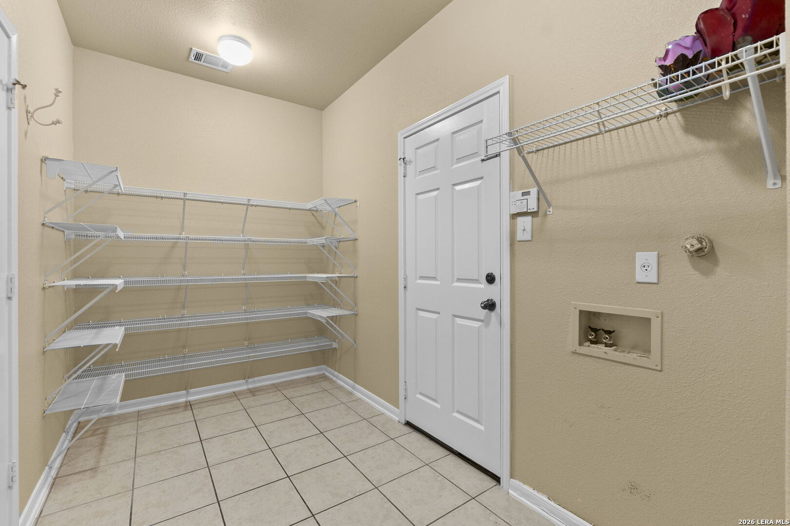 3322 Roan Valley