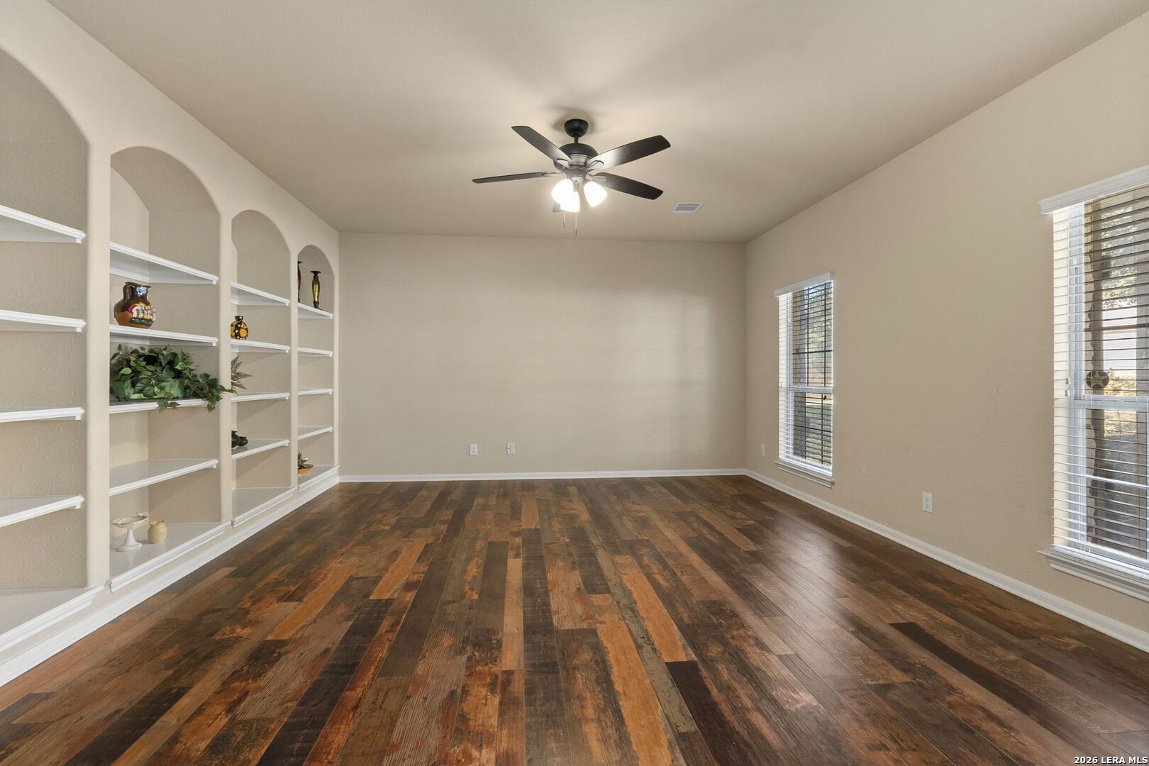 3322 Roan Valley