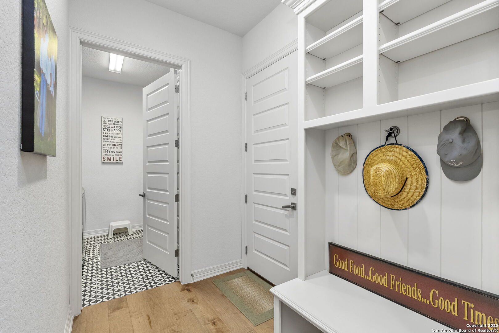 75 E Mariposa Parkway