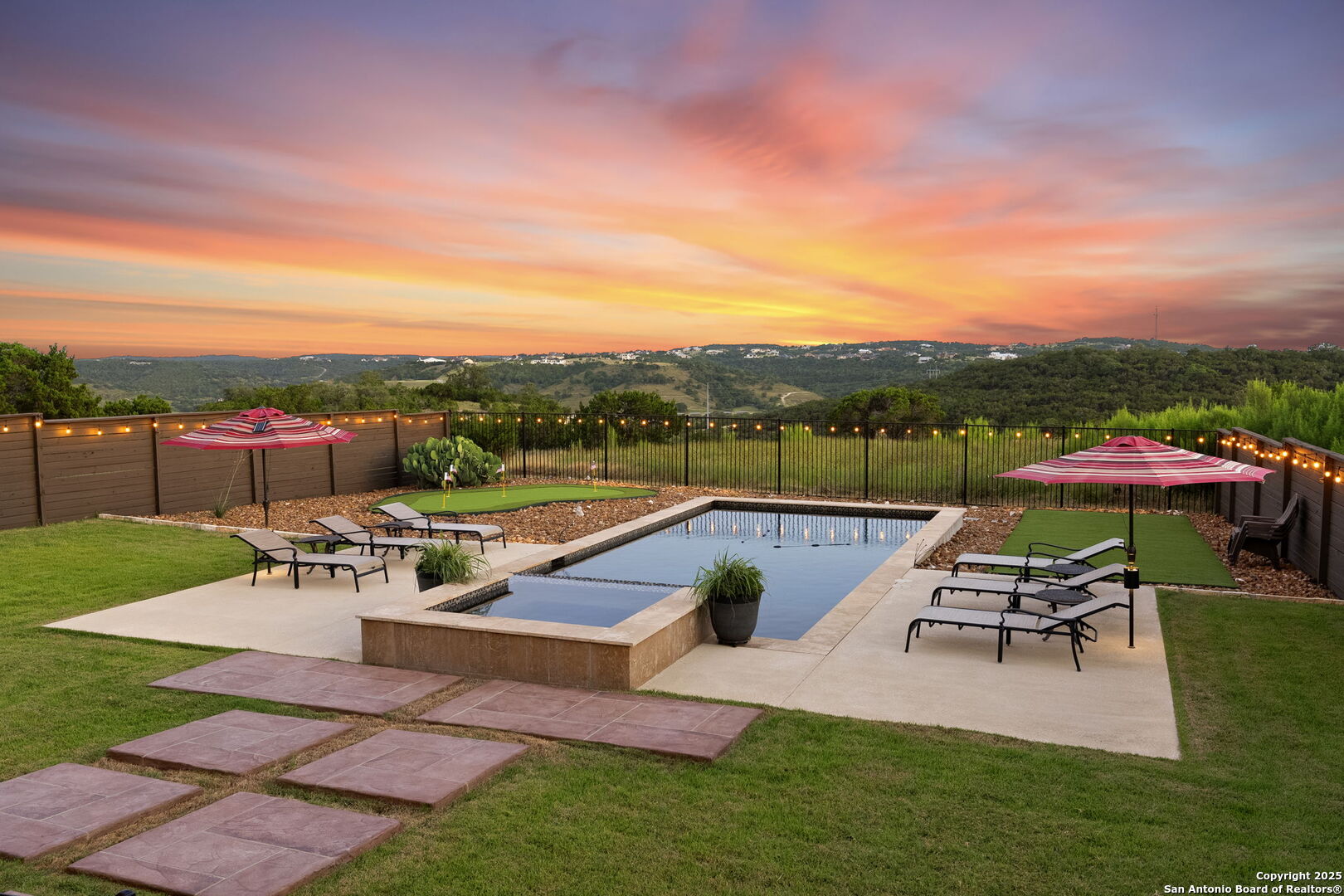 75 E Mariposa Parkway