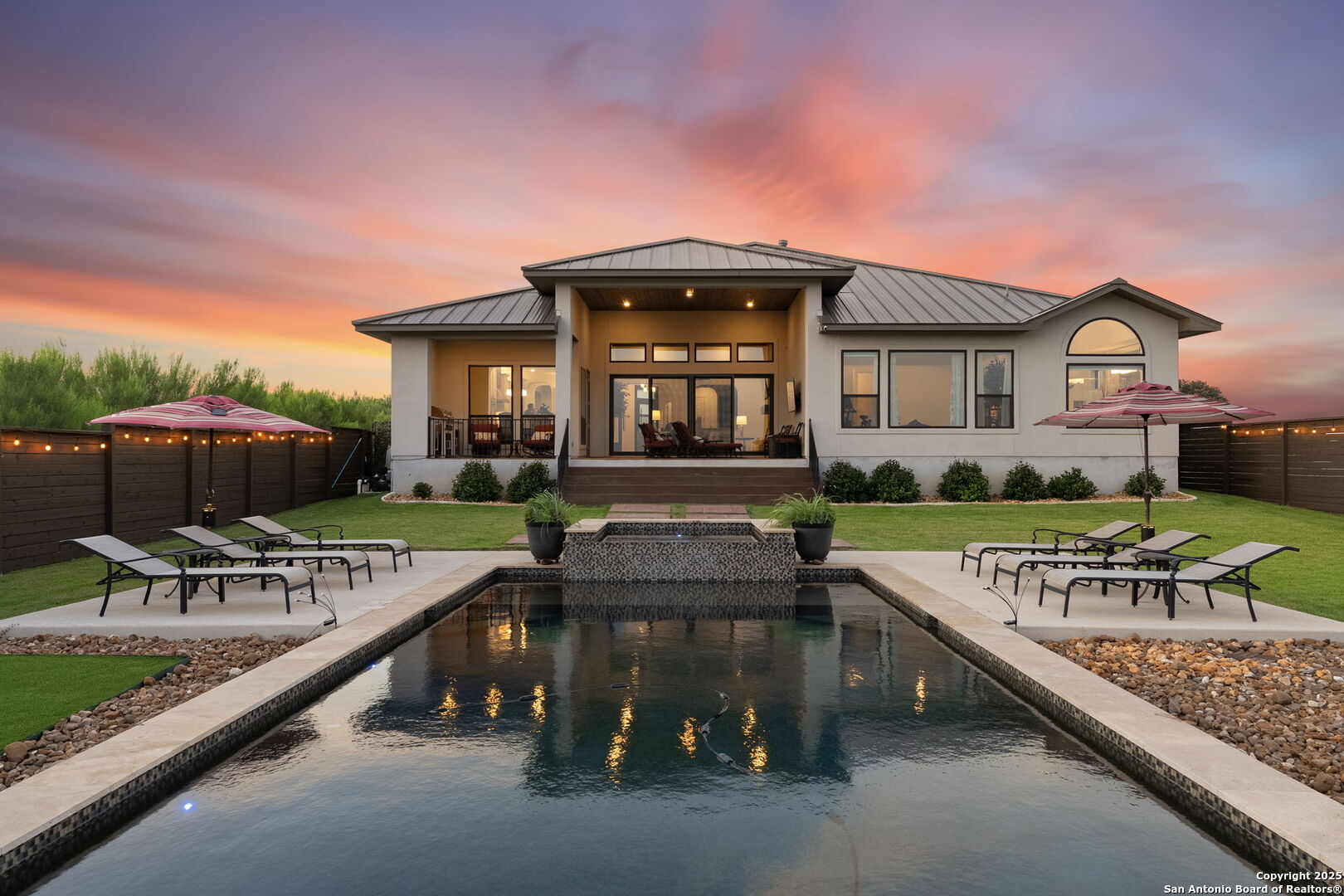 75 E Mariposa Parkway