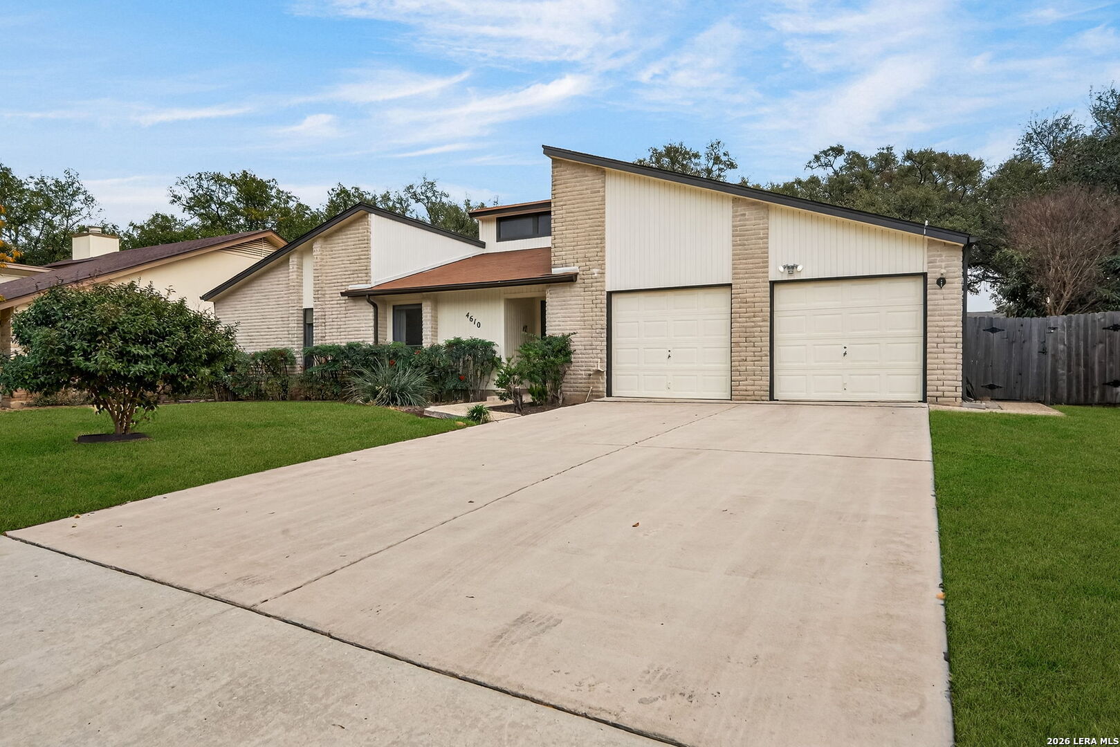 4610 Green Acres Woods