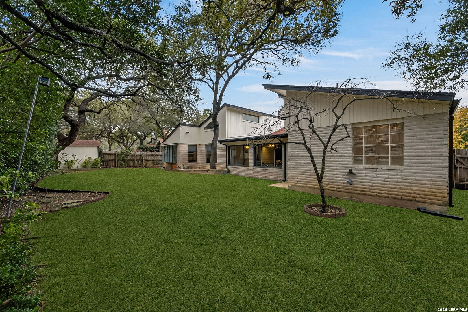 4610 Green Acres Woods