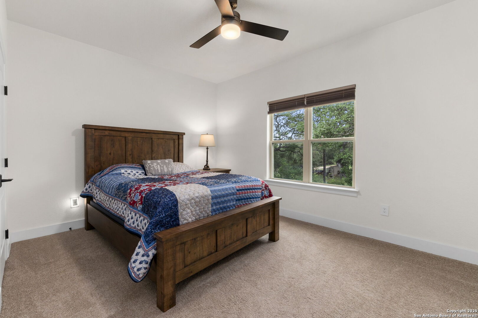 445 Settlers Ln