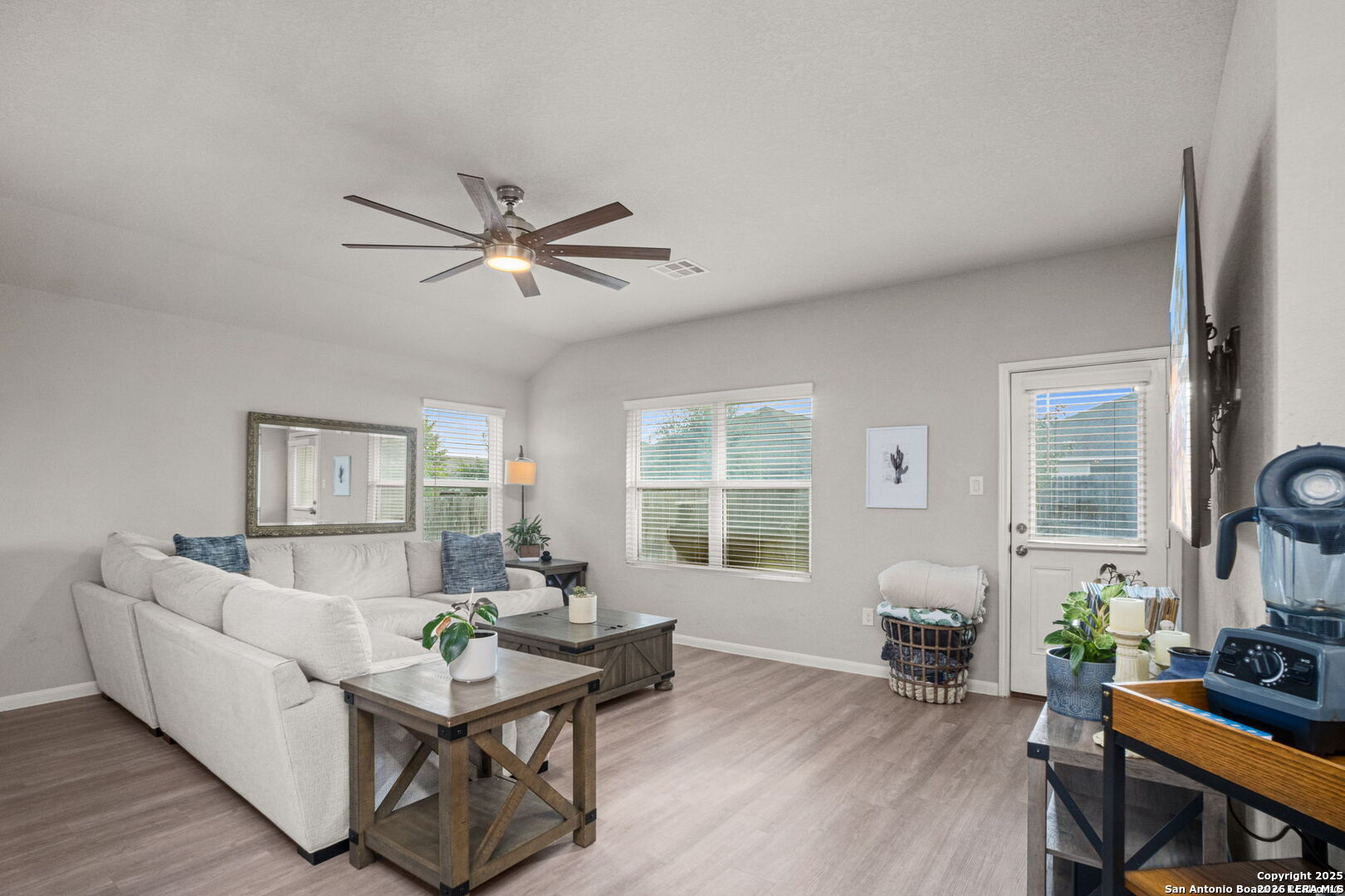 15046 Gelding Heights