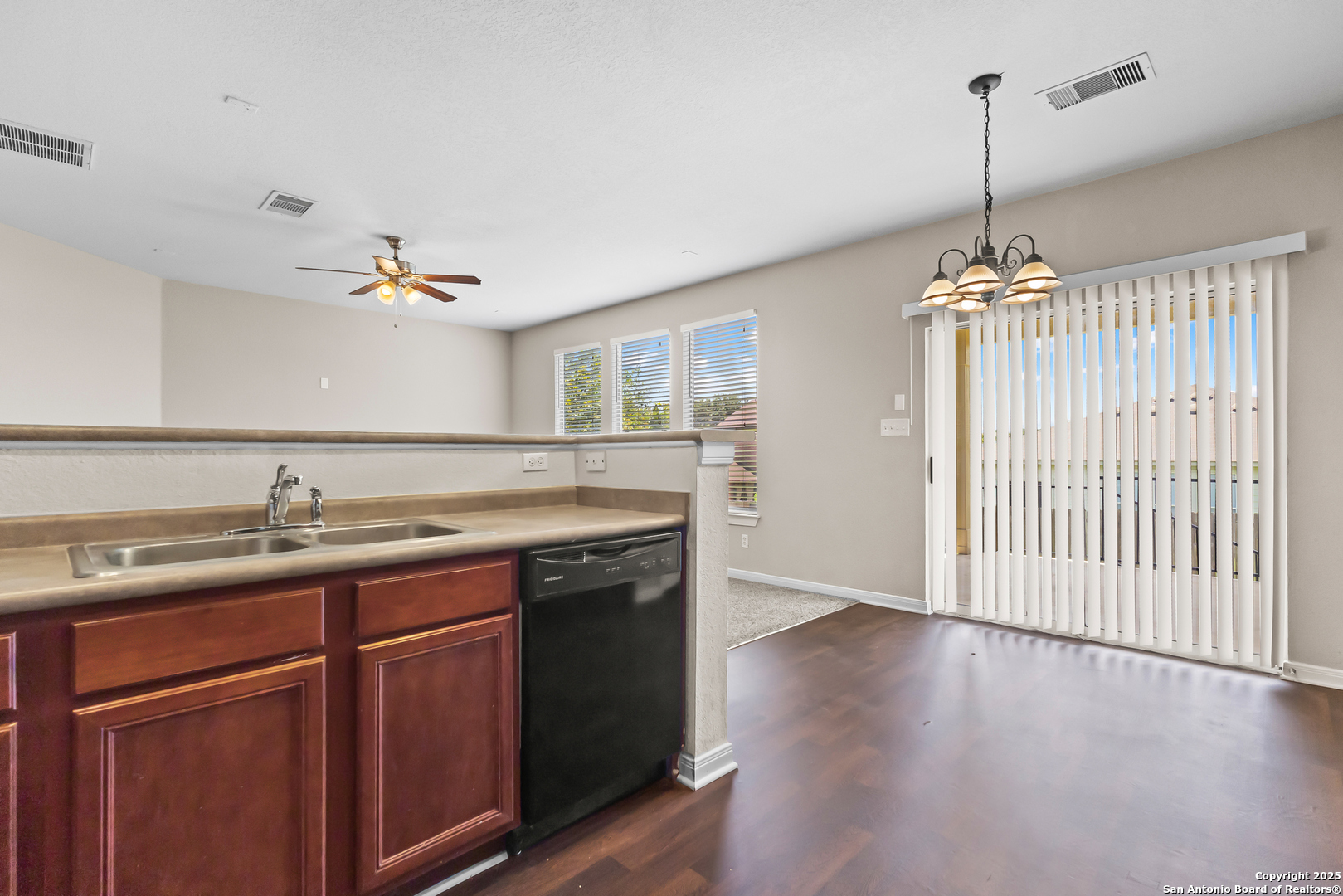 156 Springtree Bluff