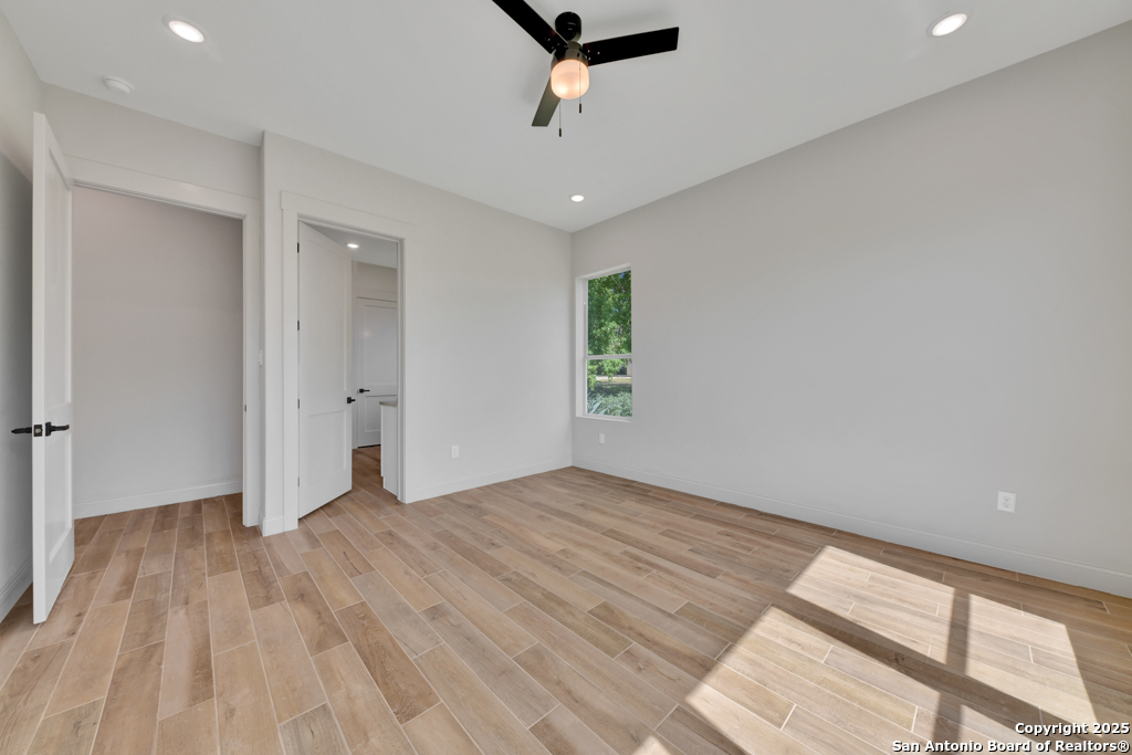 105 River Bluff
