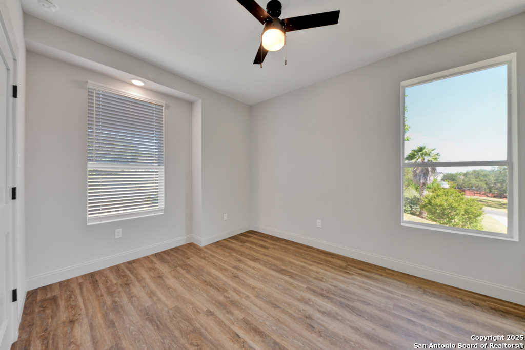105 River Bluff