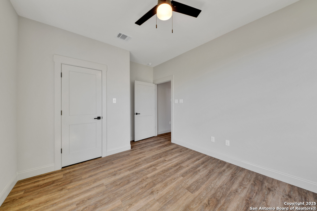 105 River Bluff