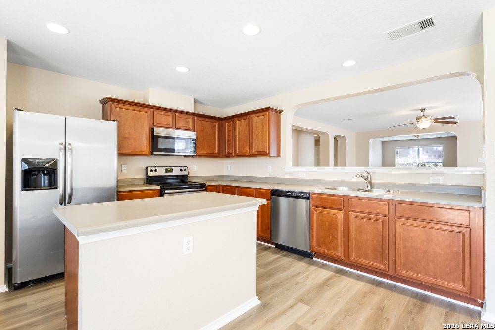 20907 Foothill Pine