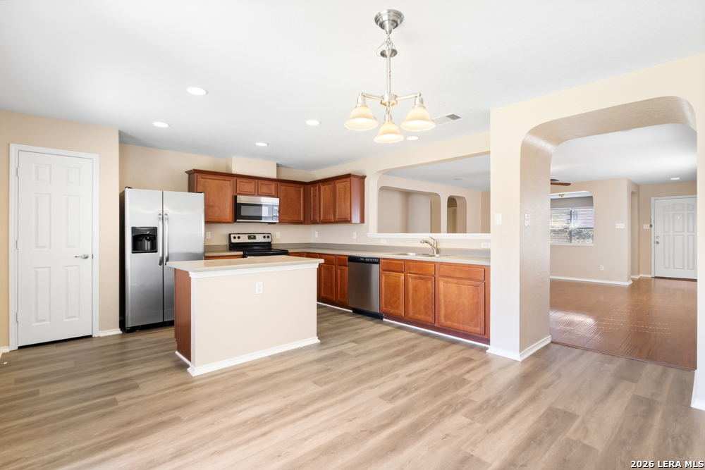20907 Foothill Pine