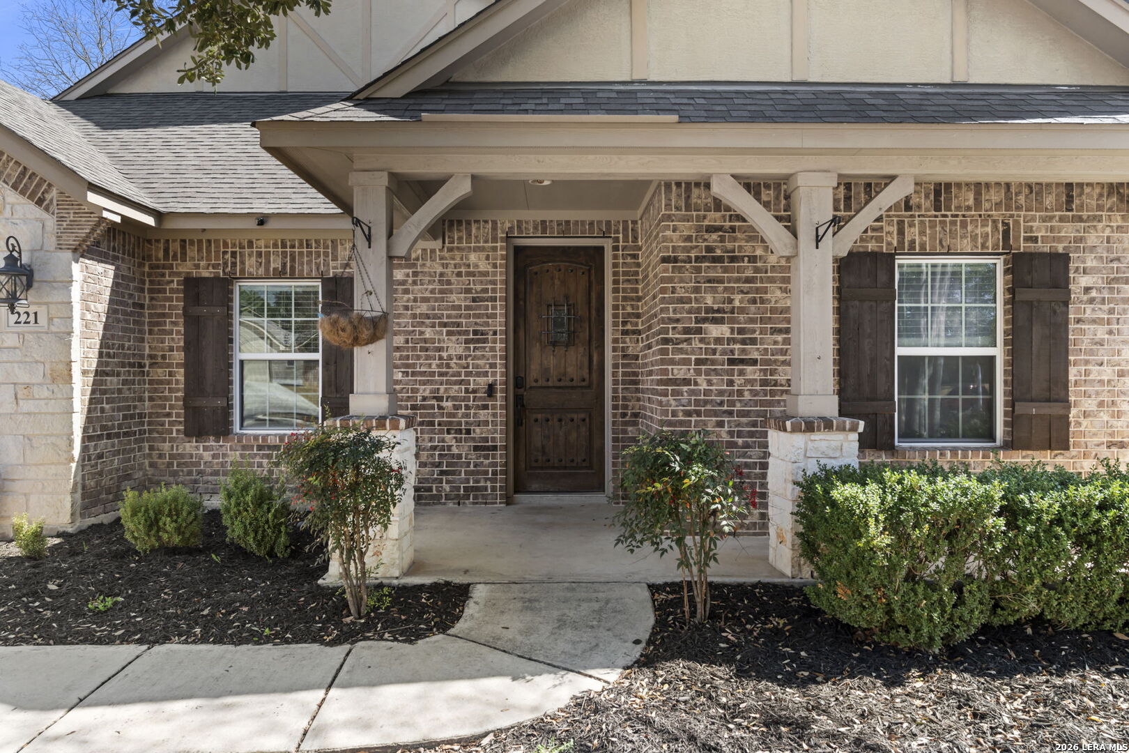 221 Ludwig Dr