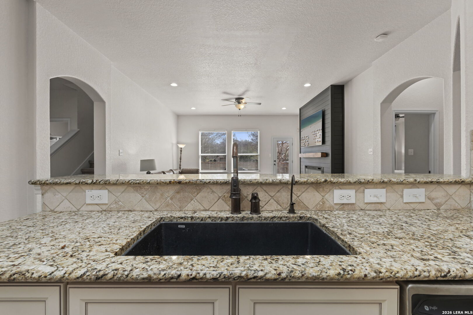221 Ludwig Dr
