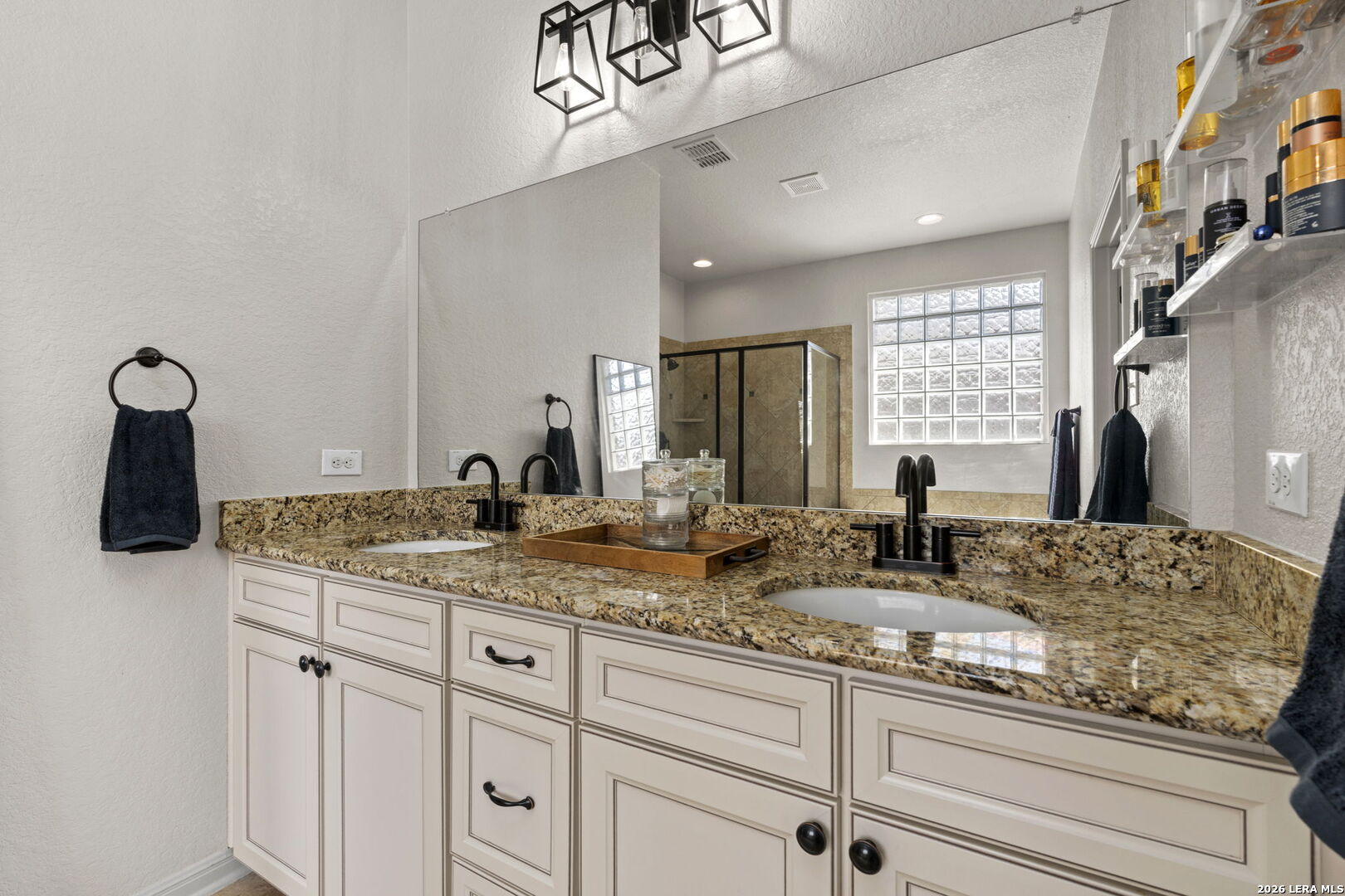 221 Ludwig Dr