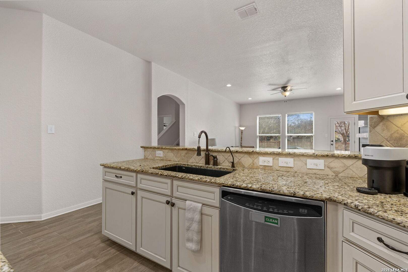 221 Ludwig Dr