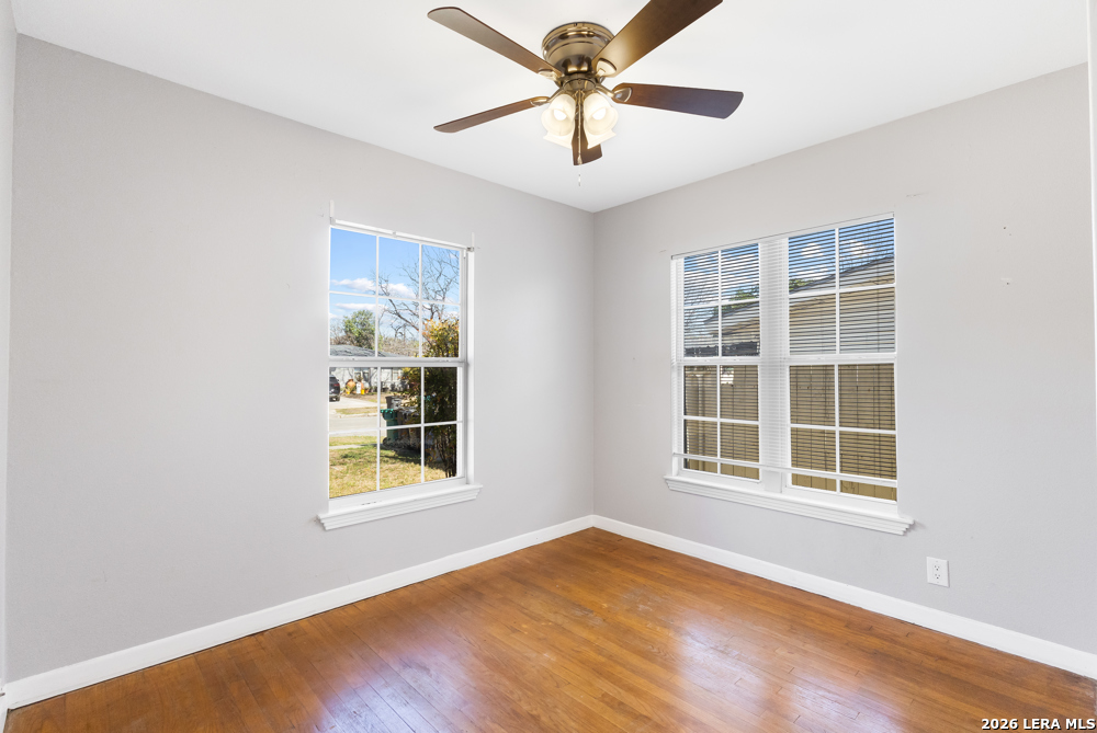 210 Dryden