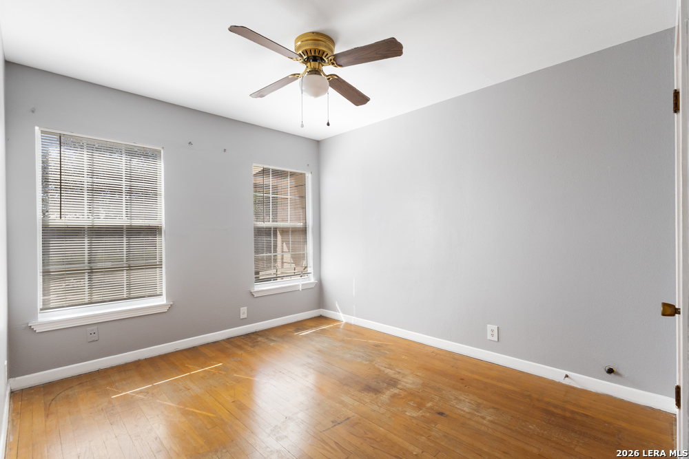 210 Dryden