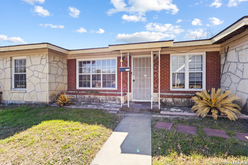 210 Dryden