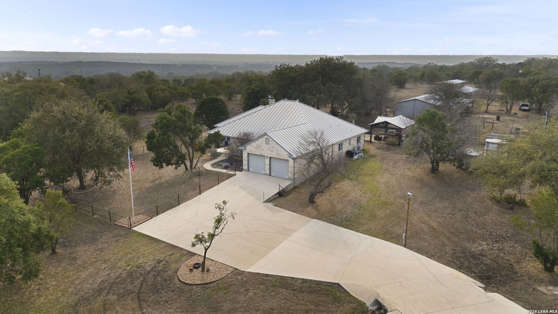 158 private road 4732