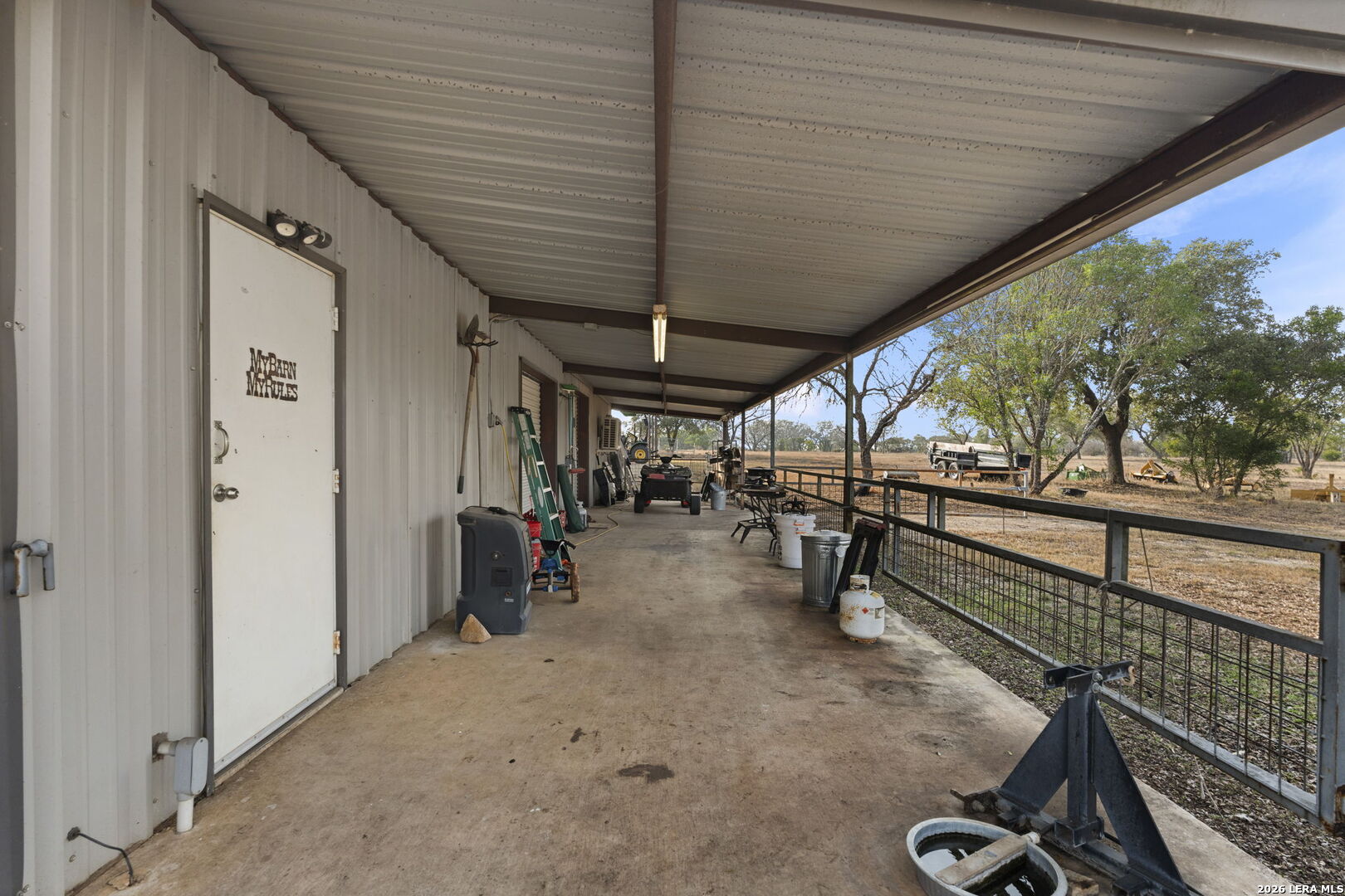 158 private road 4732