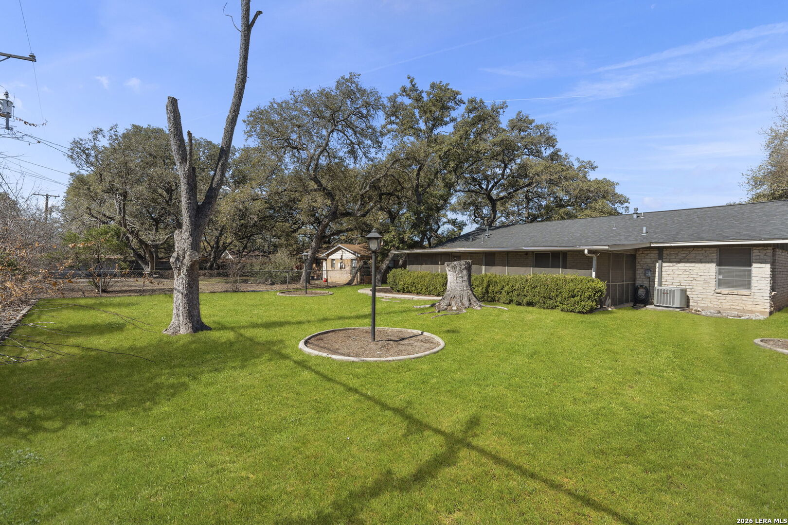 11114 Dreamland Dr