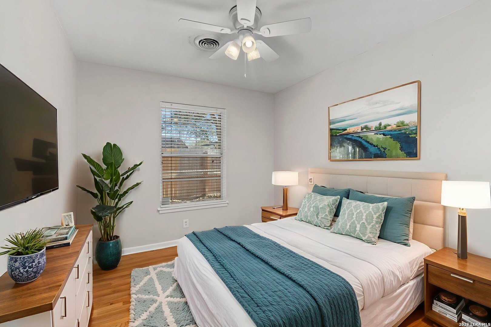 11114 Dreamland Dr