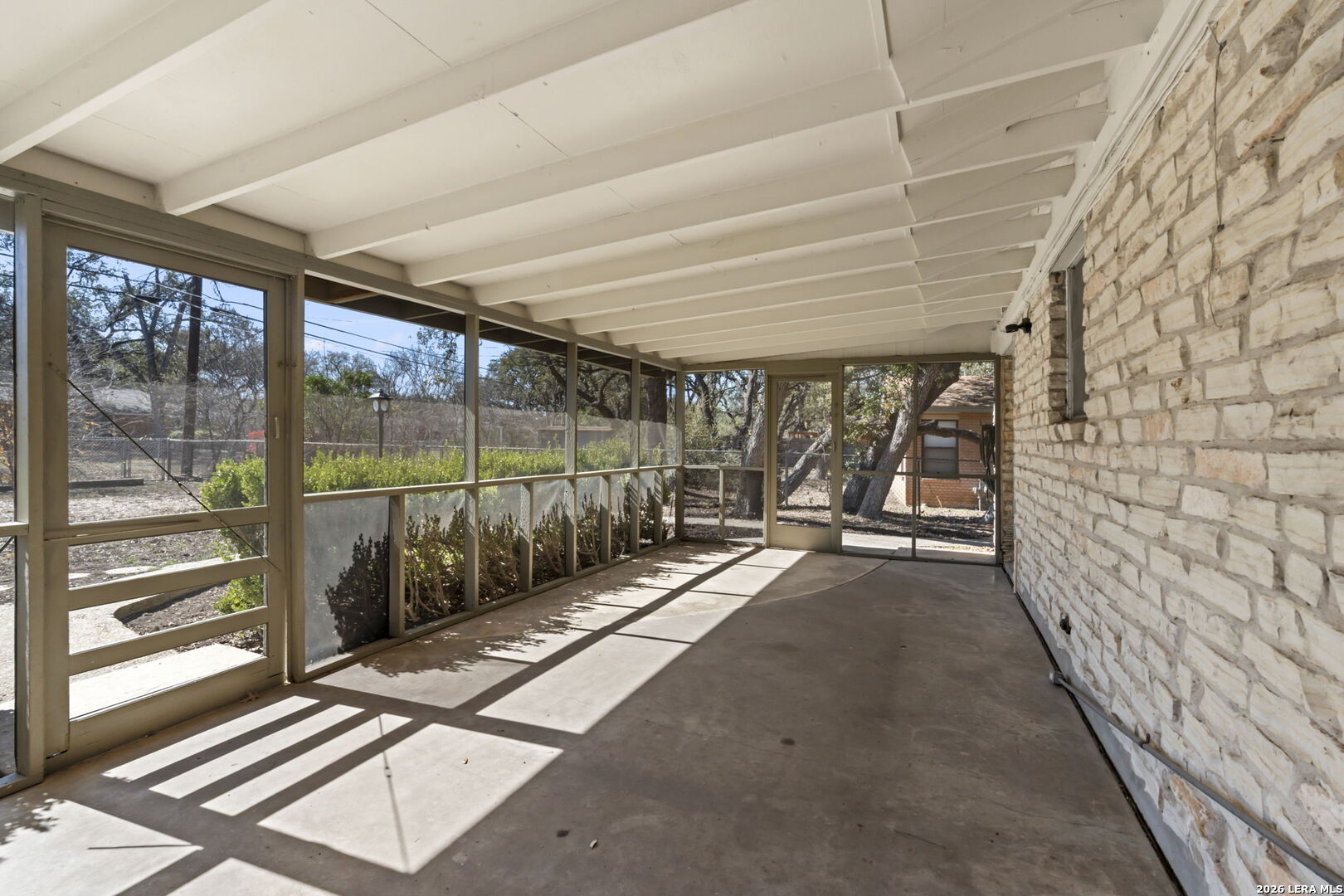 11114 Dreamland Dr