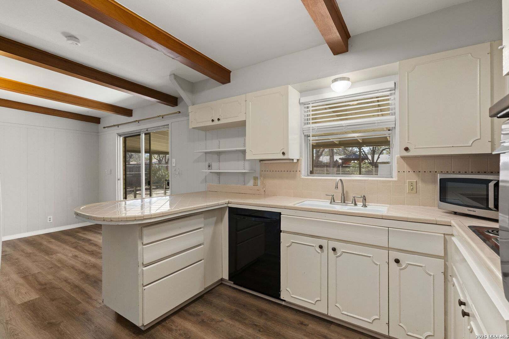 11114 Dreamland Dr