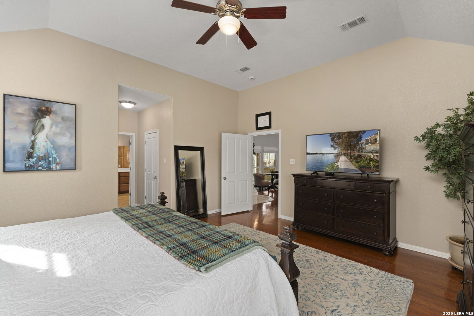 158 private road 4732